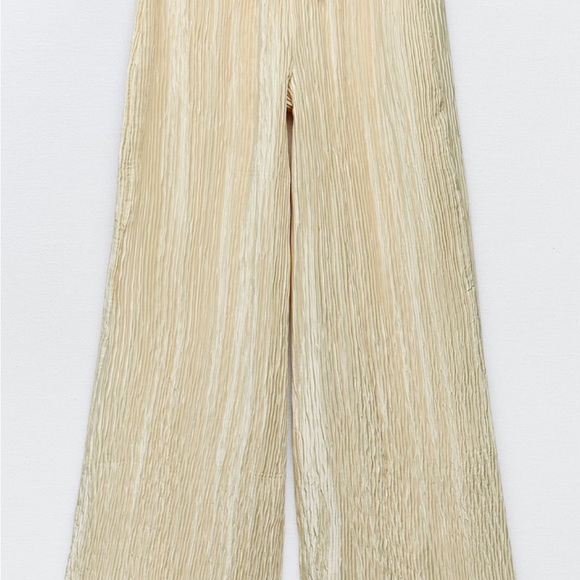 Zara Sold Out Assymetrical Hem Halter Top and Pants Set - Picture 7 of 7